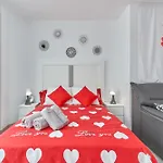 Boutique 204 Beauty Daire *